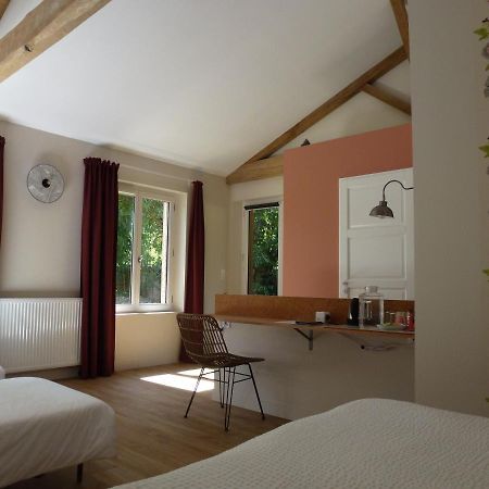 Au Petit Grain Bed & Breakfast Coutures  Dış mekan fotoğraf