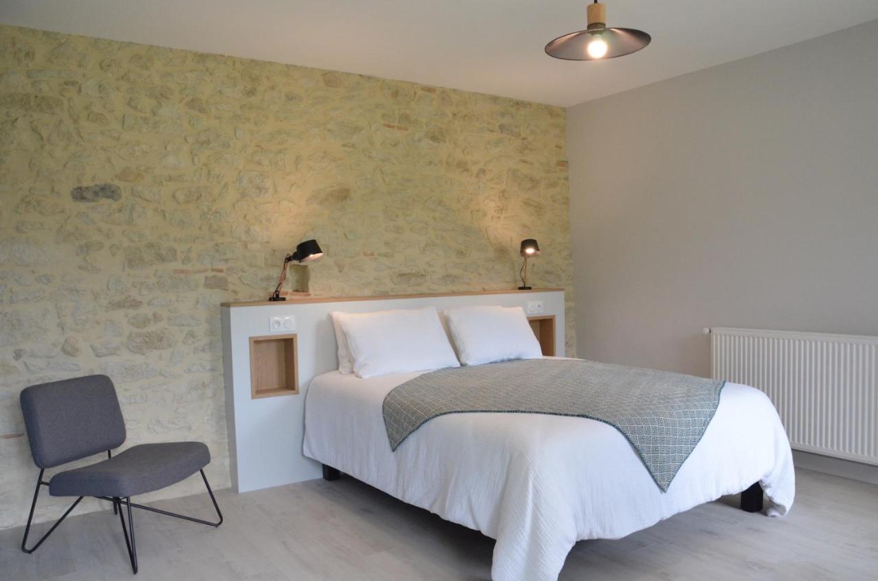Au Petit Grain Bed & Breakfast Coutures  Dış mekan fotoğraf
