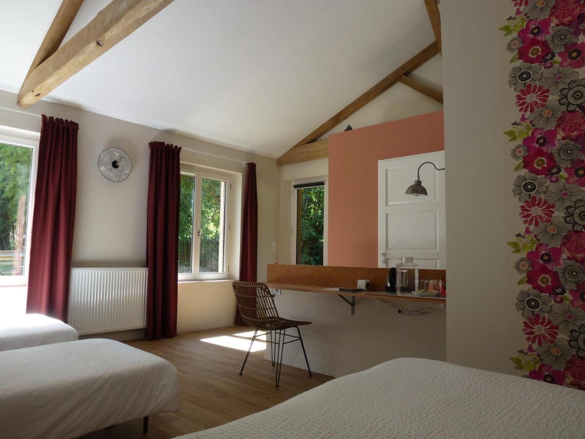 Au Petit Grain Bed & Breakfast Coutures  Dış mekan fotoğraf